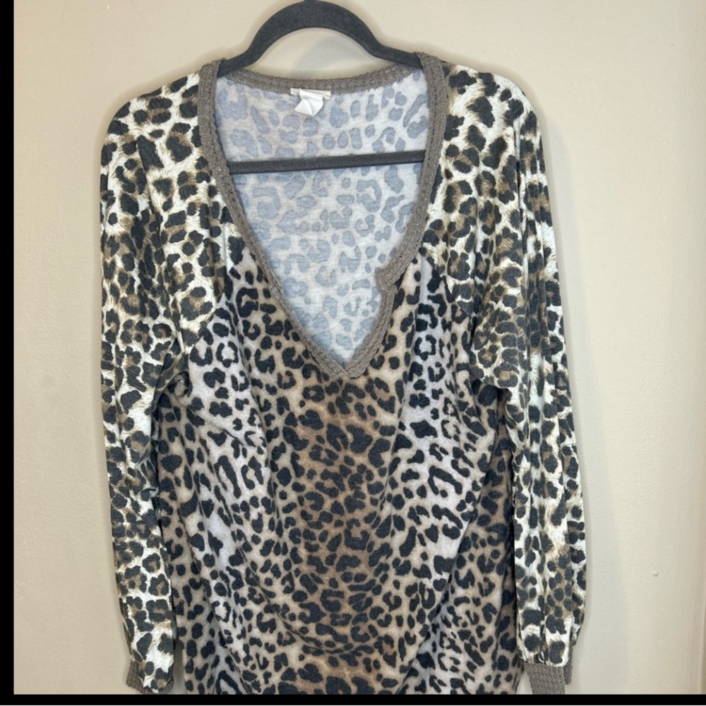 Leopard Print V-Neck Sweater